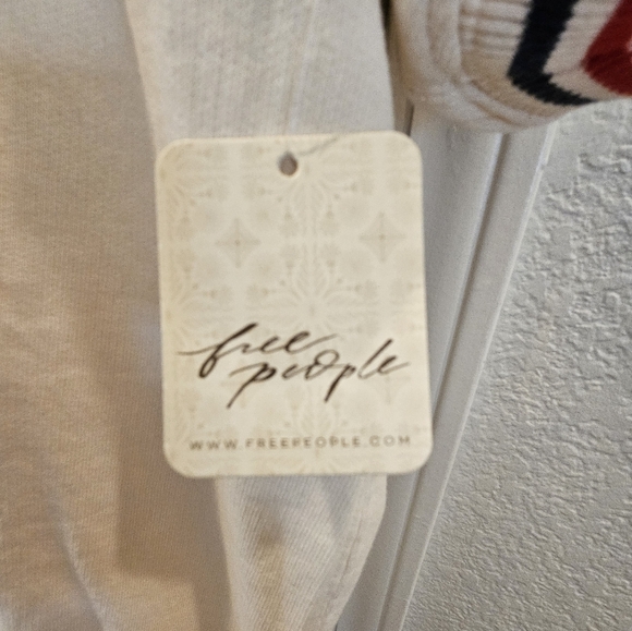 We The Three short sleeve, oversized, sweater - Picture 2 of 7